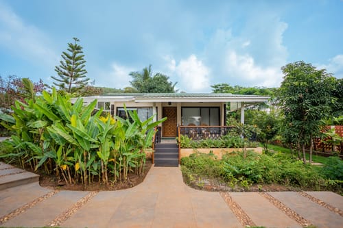 Energise Soul Retreat Vishuddha Villa | Pet-friendly 3-BHK With Jacuzzi, Garden,  Bonfire Pit & Shared Pool, Spiritual Sanctuary and Restro – 3 bedroom villa in Nashik, Maharashtra