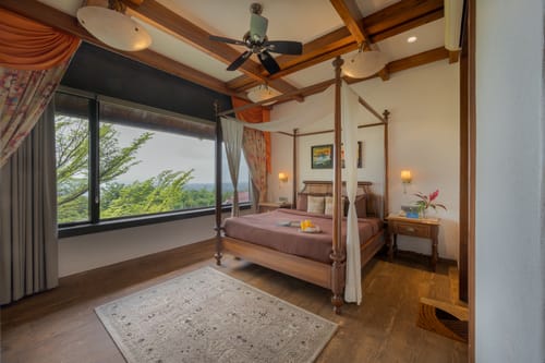 Rockford Manor - near Aamby Valley – 4 bedroom villa in Lonavala, Maharashtra 