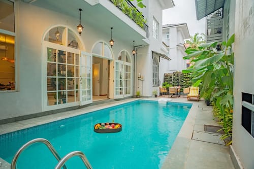 Vacasa | 5-BHK | Pvt Pool & Lift | Pet-friendly – 5 bedroom villa in North Goa, Goa