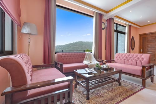 Kosh Villa | 5-BHK Villa With Rooftop Terrace, Pool Table & Mountain Views – 5 bedroom villa in Kasauli, Himachal Pradesh