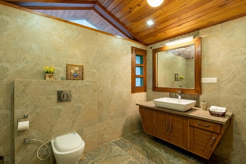 Floradale w/ Jacuzzi & Wood-Fire Pizza – 5 bedroom villa in Kasauli, Himachal Pradesh