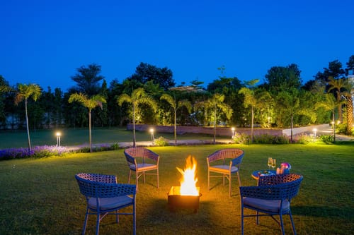 AdhiVa Retreat | 5-BHK Farmhouse with Private Pool, Bar & Lush Garden – 5 bedroom villa in Delhi-ncr, Haryana