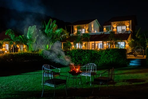 Raas Stays | 4-BHK Retreat With Private Pool, Gardens, Lounge Cum Bar & Scenic Aravali Views – 4 bedroom villa in Udaipur, Rajasthan
