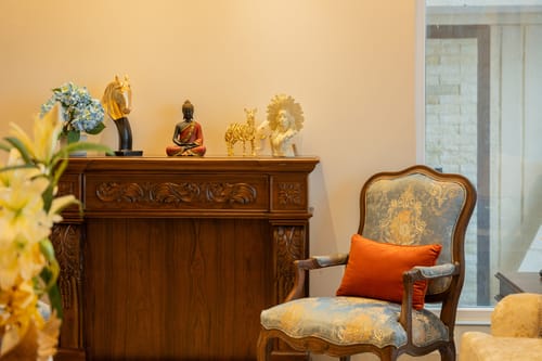 The Royce Orchid | Pet-friendly 4-BHK Hilltop Villa With Jacuzzi, Steam Room, Private Pool & 360° Hill Views – 4 bedroom villa in Kasauli, Himachal Pradesh