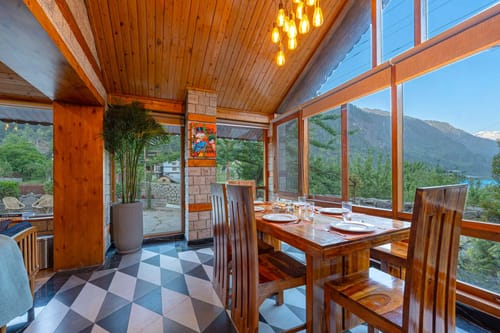 Maple @ Lost in the Alps – 3 bedroom villa in Manali, Himachal Pradesh