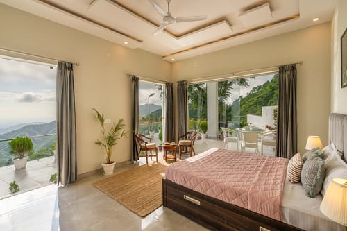Cedar Haven - Nahan W/Outdoor Infinity Pool – 5 bedroom villa in Kasauli, Himachal Pradesh