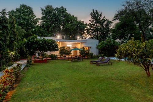 Daffodil | Pet-friendly 3-BHK Villa With Pvt Pool & Garden – 3 bedroom villa in Delhi-ncr, Delhi