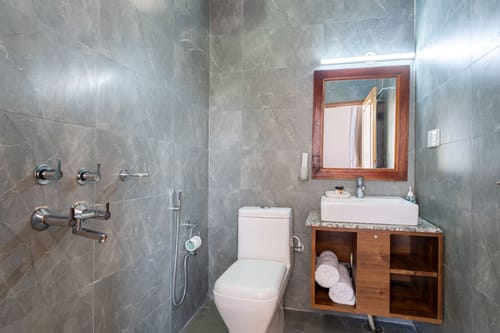 Ilaka Stone House – 5 bedroom villa in Dharamshala, Himachal Pradesh