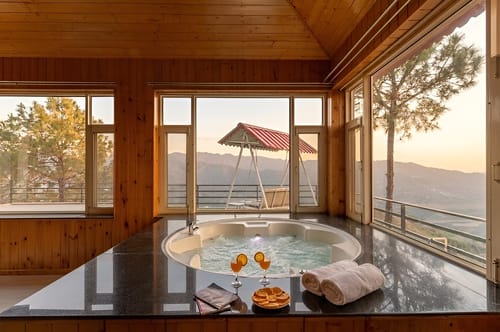 Villa Woodside Meadows W/ Breakfast – 3 bedroom villa in Kasauli, Himachal Pradesh