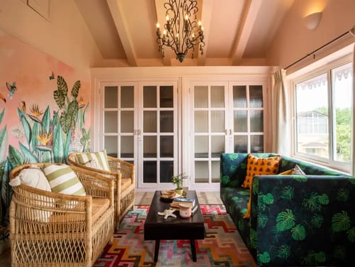 BluDoor | Exquisite Pet-friendly 5-BHK Villa With Private Pool, Lift & Entertainment Lounge Near Vagator Beach – 5 bedroom villa in North Goa, Goa