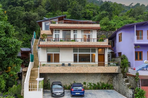 Antarmann Casa Mirage | 3-BHK | Terrace | Lake View – 3 bedroom villa in Nainital, Uttarakhand