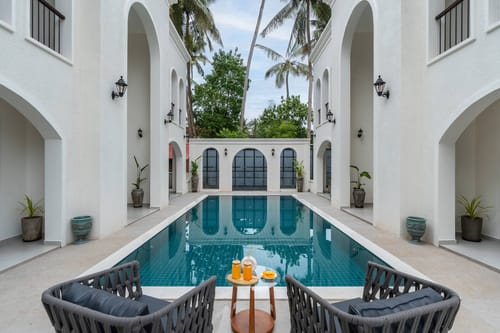 Roźe Home – 10 bedroom villa in North Goa, Goa