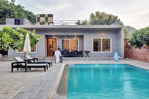 Radhyam | Charming 2–BHK Escape With Private Pool, Garden & Aravalli Hill Views – 2 bedroom villa in Udaipur, Rajasthan