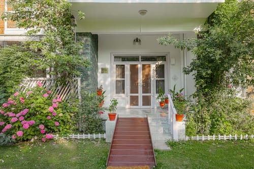 Awakening ~ Deluxe Rooms – 1 bedroom villa in Srinagar, Jammu and Kashmir