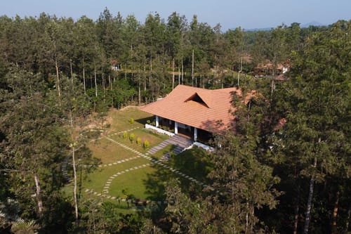 Cedar @ Strelitzia – 2 bedroom villa in Chikmagalur, Karnataka