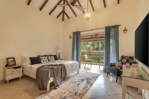 PinkSky | 4-BHK | Pvt. Pool, Bar & Gazebo – 4 bedroom villa in North Goa, Goa