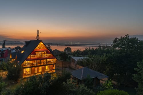 Emaarat Chalet – 10 bedroom villa in Srinagar, Jammu And kashmir