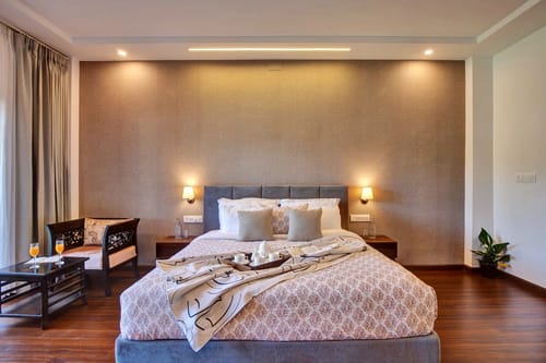 Horizon | 5-BHK Pet-friendly Retreat With Private Pool, Bar & Garden – 5 bedroom villa in Udaipur, Rajasthan