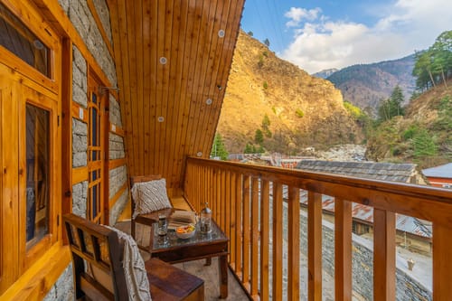 Rustic Loft 2 @ Wisteria Whispers – 2 bedroom villa in Tirthan Valley, Himachal Pradesh