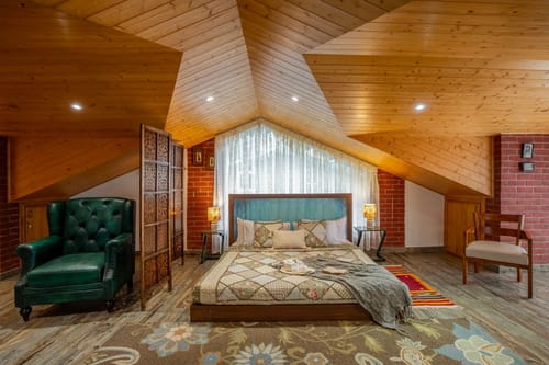 Fleur De Lis | 3-BHK + Attic | Garden | Scenic views – 3 bedroom villa in Kasauli, Himachal Pradesh