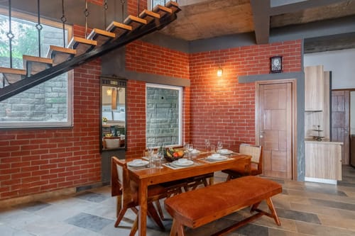 Fleur De Lis | 3-BHK + Attic | Garden | Scenic views – 3 bedroom villa in Kasauli, Himachal Pradesh
