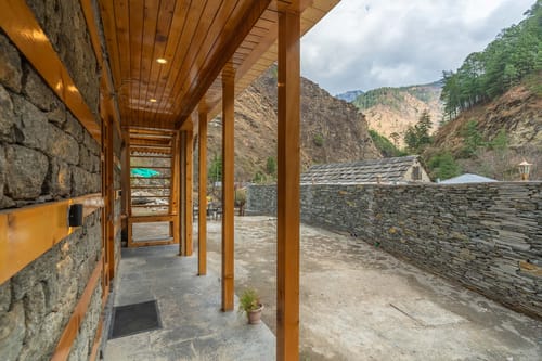 Rustic Loft 2 @ Wisteria Whispers – 2 bedroom villa in Tirthan Valley, Himachal Pradesh