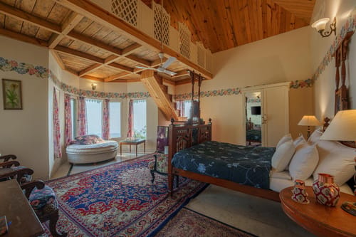 Cobble @ Stonehaven – 6 bedroom villa in Kasauli, Himachal Pradesh