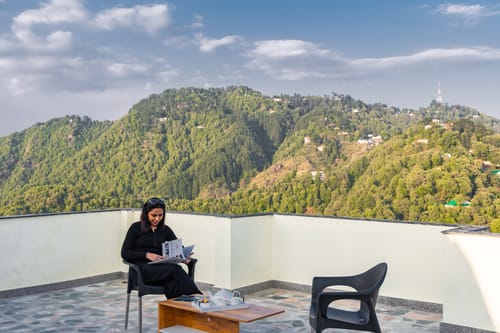 Snowdrop Glamps | Pet-Friendly Dome Cottage with a Common Terrace & 270° Mountain Views | Near Mall Road, Popular Cafés & Landmarks – 1 bedroom villa in Mussoorie, Uttarakhand