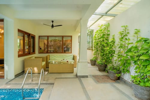 Villa Valerie | Pet-friendly 3-BHK Villa Near Popular Attractions With Pvt Pool & Bar – 3 bedroom villa in North Goa, Goa
