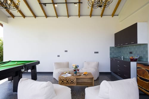 Esh Cottages Willow | Hillside 1-room Retreat With Lush Garden, Common Pool & Restaurant – 1 bedroom villa in Palampur, Himachal Pradesh