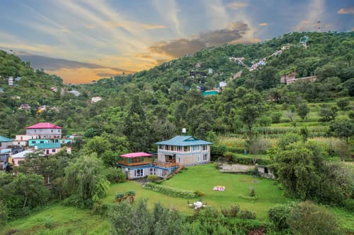 Kasauli Estate: Royalty – 5 bedroom villa in Kasauli, Himachal Pradesh
