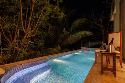 The Blue Horizon – 5 bedroom villa in Alibaug, Maharashtra