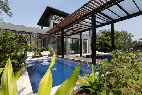 The Charcoal Villa – 7 bedroom villa in Alibaug, Maharashtra