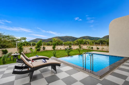 Belvedere Villa | Chic 4-BHK Retreat with Pool, Bar & Landscaped Garden – 4 bedroom villa in Jaipur, Rajasthan