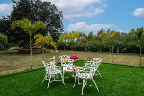 Silver Slopes w/outdoor pool – 4 bedroom villa in Chandigarh, Punjab