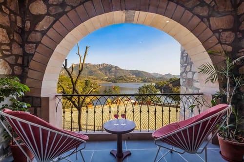 Waterstone @Saket Loak by the Lake – 8 bedroom villa in Udaipur, Rajasthan
