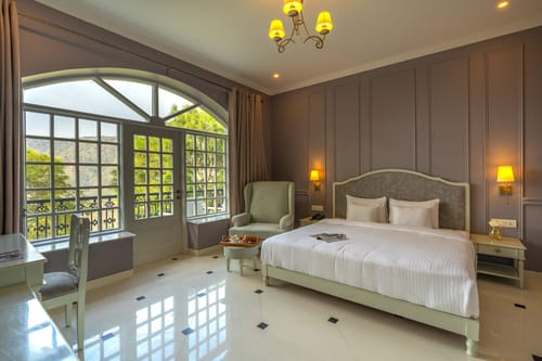 The Mansion - 8BHK – 8 bedroom villa in Kasauli, Himachal Pradesh
