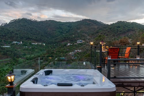 GLAMPS @ ILIKA W/ Jacuzzi – 3 bedroom villa in Kasauli, Himachal Pradesh