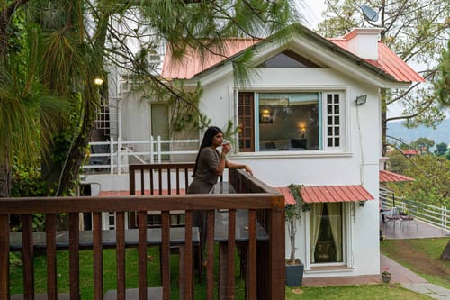 Bellevue w/ Outdoor Jacuzzi – 3 bedroom villa in Kasauli, Himachal Pradesh