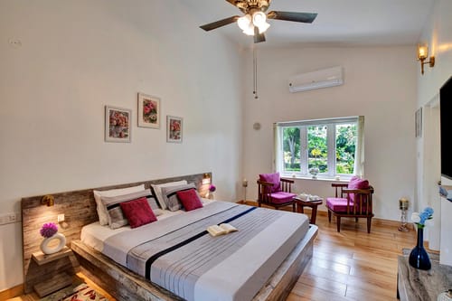 Idyllic Farmhouse - A Glasshouse w/ Outdoor Pool – 3 bedroom villa in Delhi-ncr, Haryana