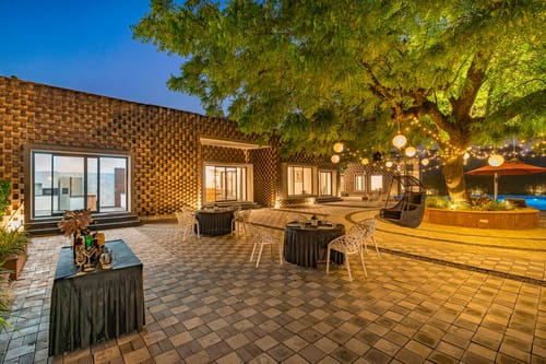 The Brick house w/ Outdoor Pool – 4 bedroom villa in Delhi-ncr, Delhi