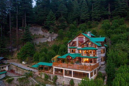 Maharaja Suite @ The Imperial Estate – 1 bedroom villa in Manali, Himachal Pradesh