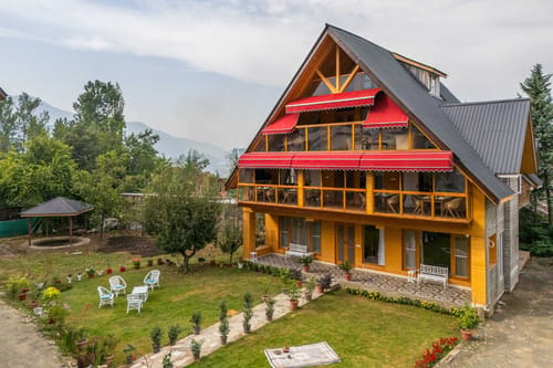 Emaarat Chalet – 10 bedroom villa in Srinagar, Jammu And kashmir