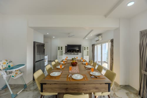 Midpoint UMA Suite | Pet-friendly 1-Room with Shared Outdoor Pool, Living Area & Entertainment Lounge | Lift Access – 1 bedroom villa in South Goa, Goa