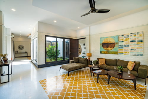 The Brick house w/ Outdoor Pool – 4 bedroom villa in Delhi-ncr, Delhi