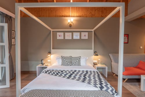 6 Rooms @ Tulip Terraces – 6 bedroom villa in Manali, Himachal Pradesh