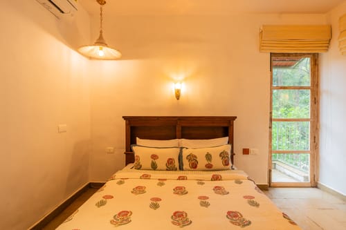 Amayah Rasa | 4-BHK Opulent Villa With Steam Room, Open Shower, Private Pool & Lift – 4 bedroom villa in North Goa, Goa