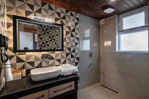 The River Story - Raison – 8 bedroom villa in Manali, Himachal Pradesh