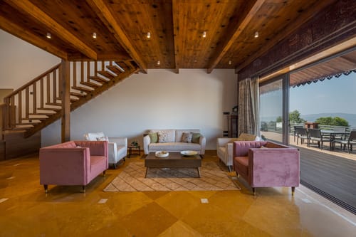 The Whistling Thrush – 4 bedroom villa in Panchgani, Maharashtra