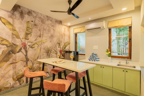 Villa Judiline | Elegant Pet-friendly 3-BHK Villa With Pvt Pool, Indoor Bar & Outdoor Sitting – 3 bedroom villa in North Goa, Goa